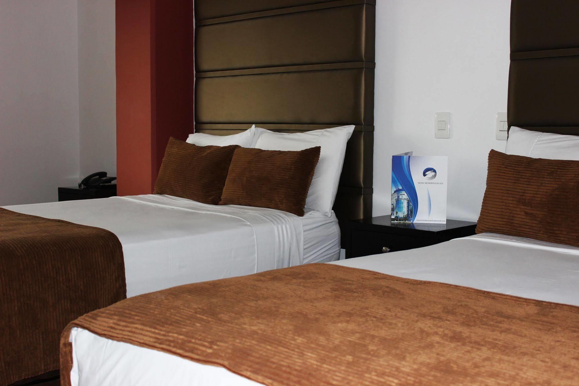 Hotel Metropolis Plaza Cali Esterno foto